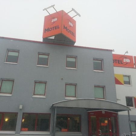 Motel 24H มานไฮม์ ภายนอก รูปภาพ