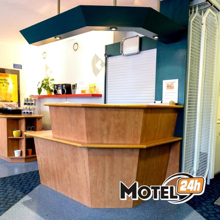 Motel 24H มานไฮม์ ภายนอก รูปภาพ